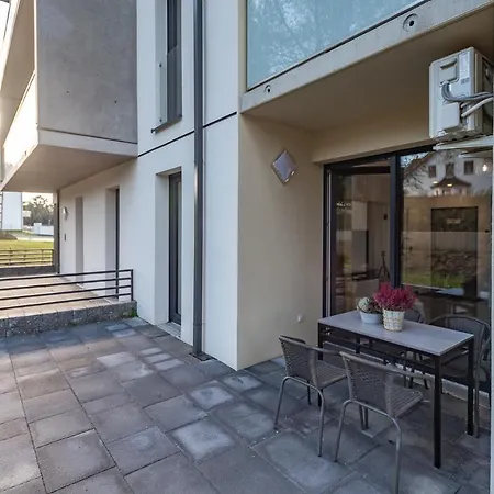 Lux 3 Cieplice Apartment *